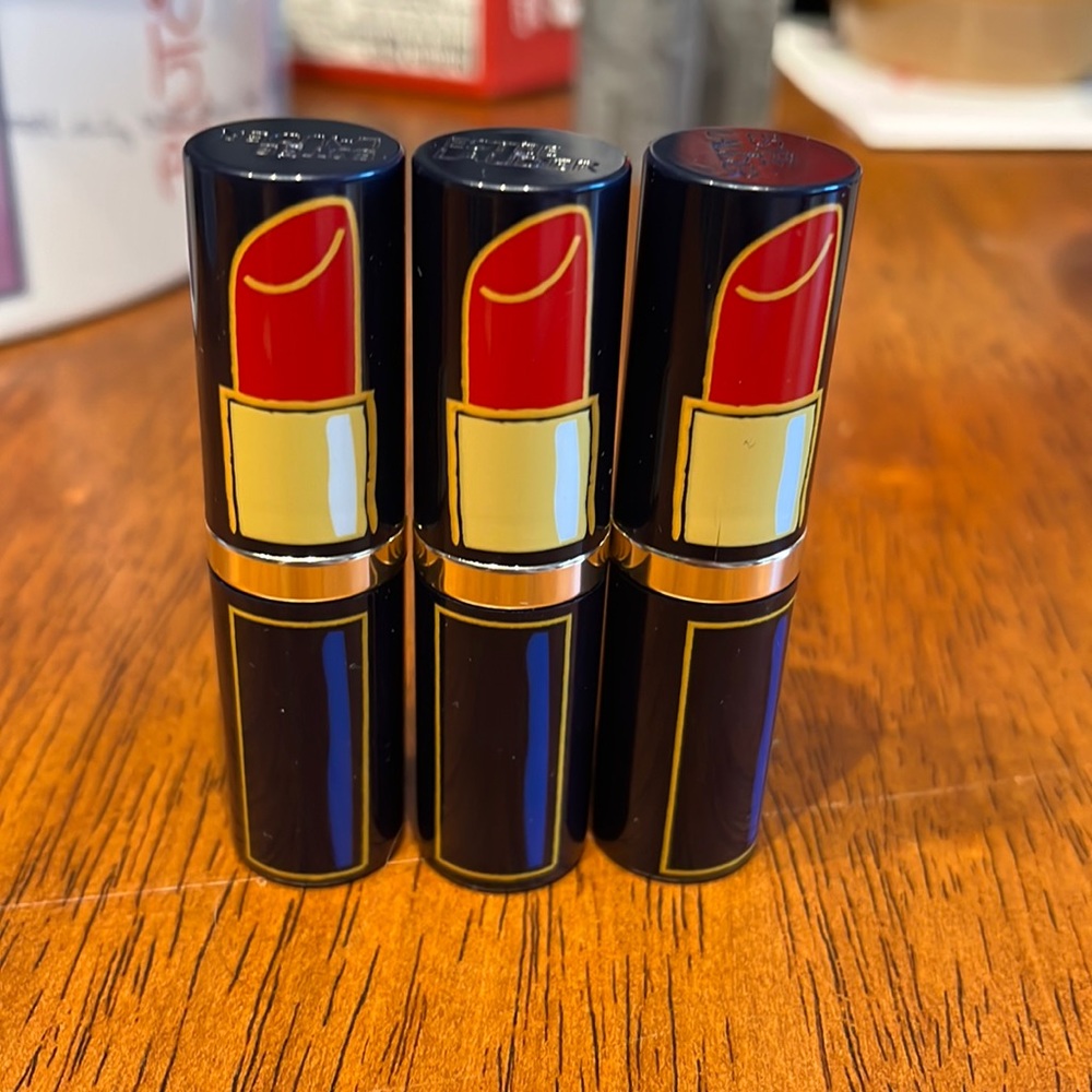 Estée Lauder lipsticks